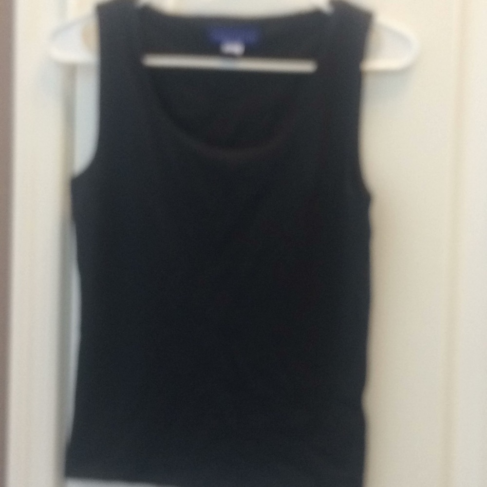 FINAL MARKDOWN Simply Styled Black Tank Top (SP)